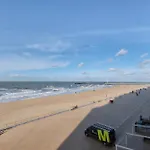 Lecomte - The Shoreline Breeze 117 Ostende
